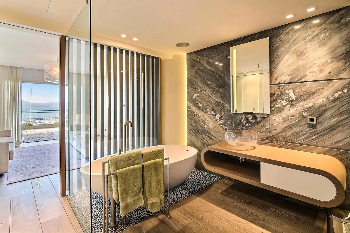 Luxury Penthouse Near Palm Beach Cannes - Visane Hostal